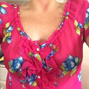 Gilly Hicks floral top